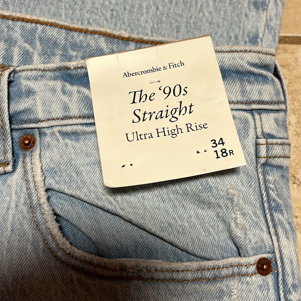High Rise Jeans - Picture 3 of 3